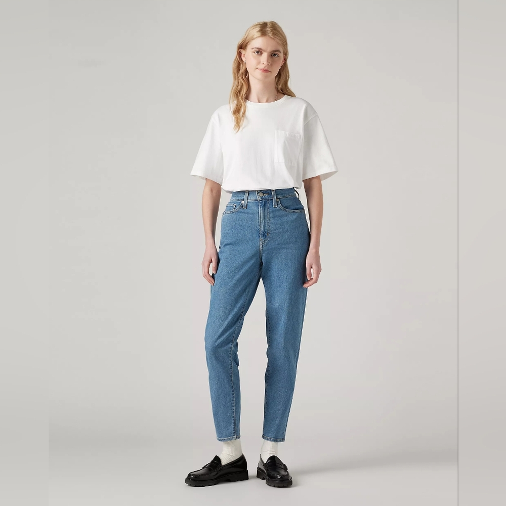 Levi's High Waisted Taper Jeans- Sz 27